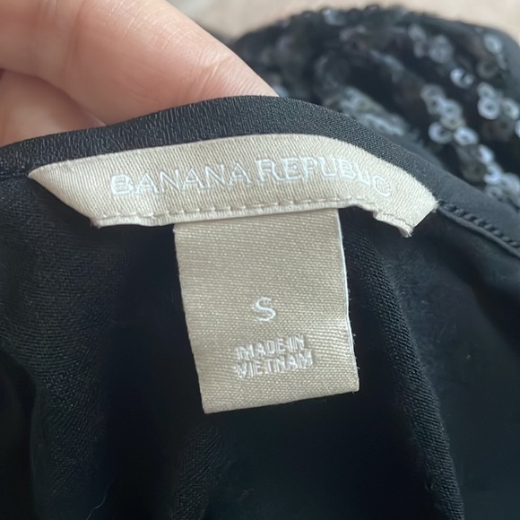 Banana republic sequin black tank. Small - Picture 6 of 6